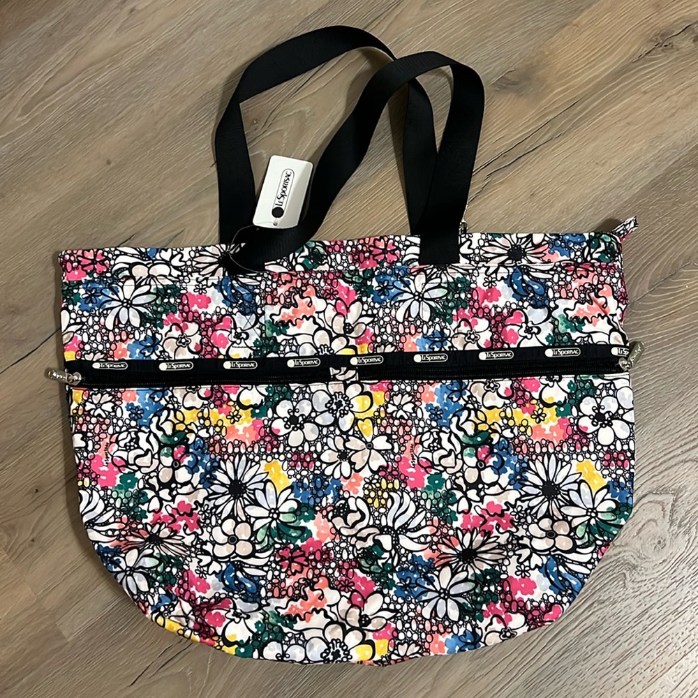 LeSportsac NWT Roving Floral Zip Top Tote